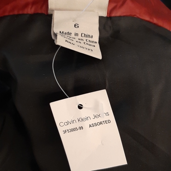 CALVIN KLEIN JEANS KIDS VEST SZ::6..NEW WITHOUT TAG. - Picture 5 of 7